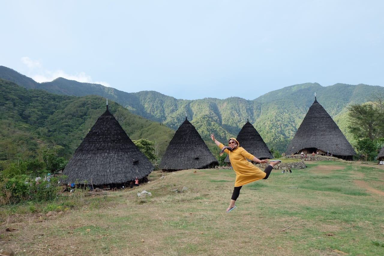 adb3f3cd-6fb7-4bf8-b5a6-6d875acad57e